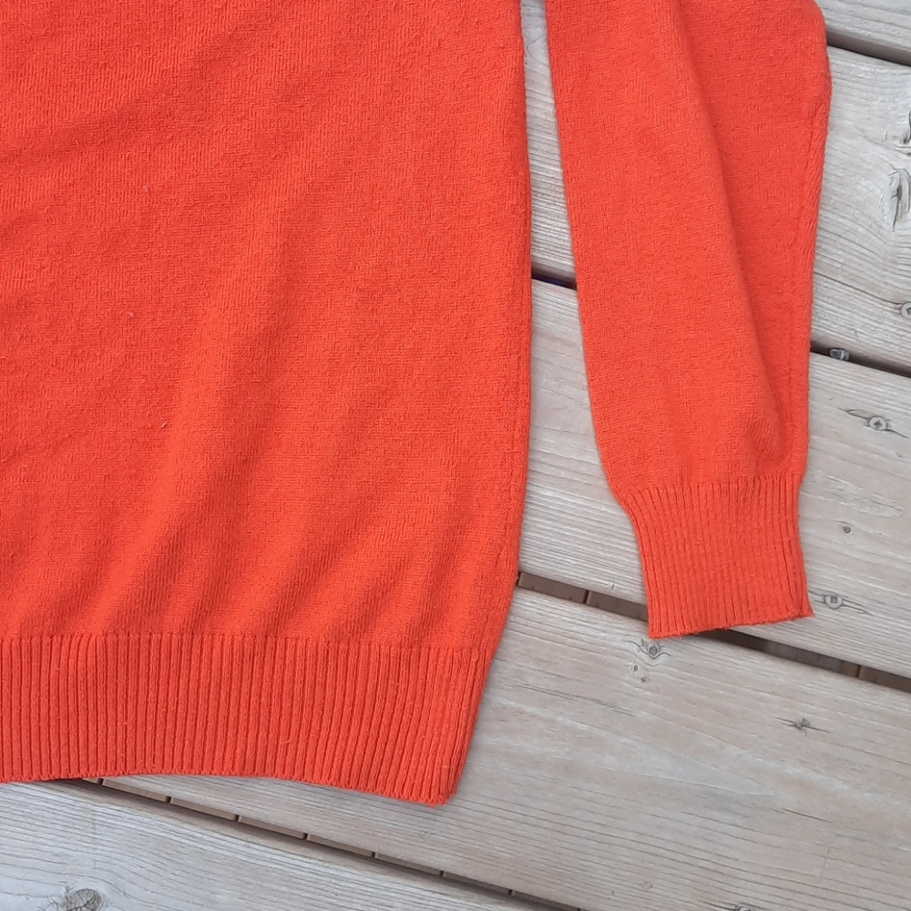 Sweater - Picture 3 of 3
